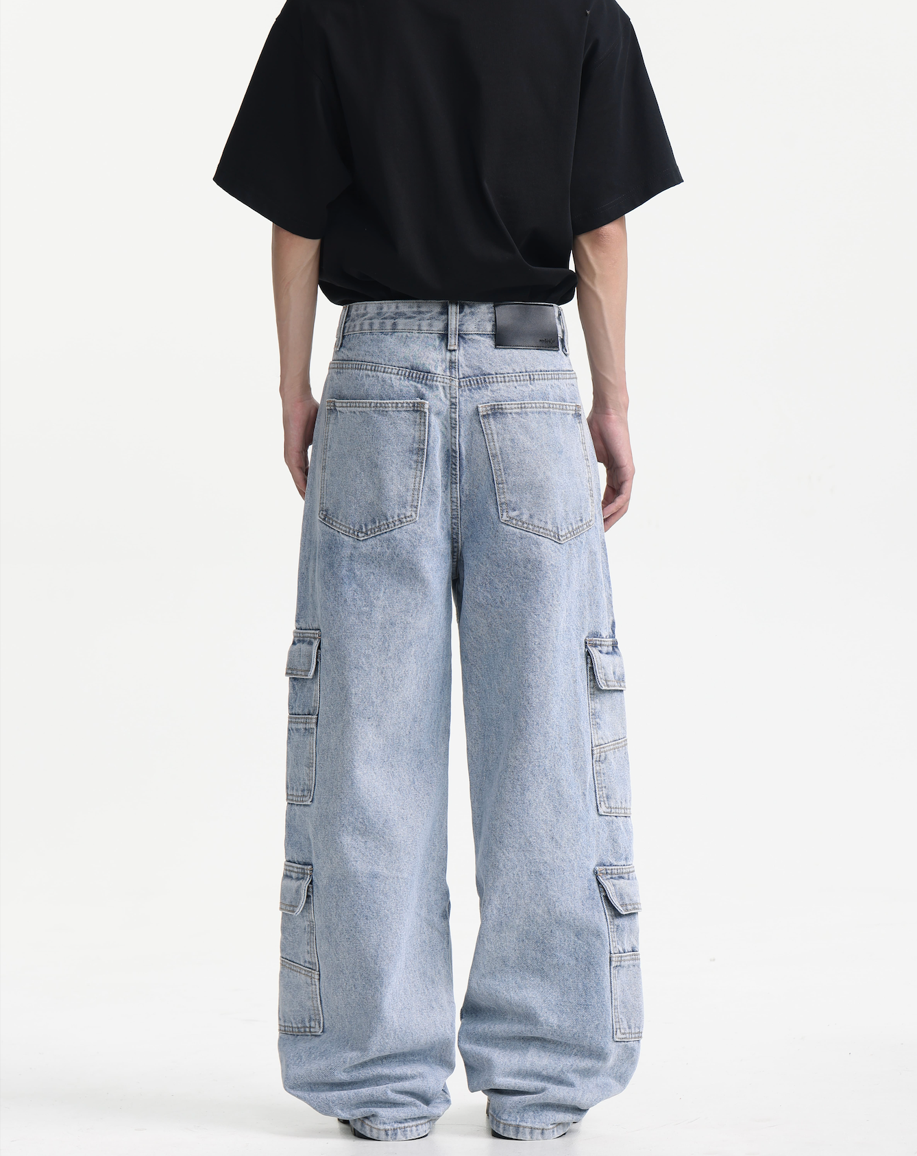 Multi-Pocket Cargo Jeans